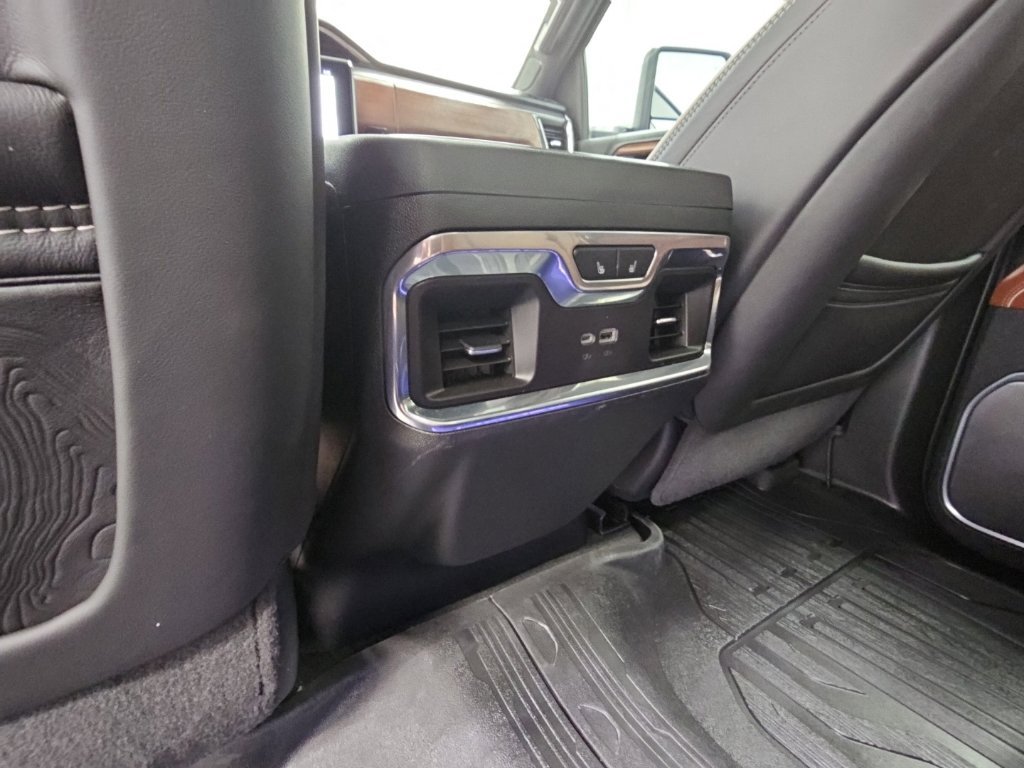 Used 2025 GMC Sierra 2500 Denali Ultimate AWD/4WD image 35