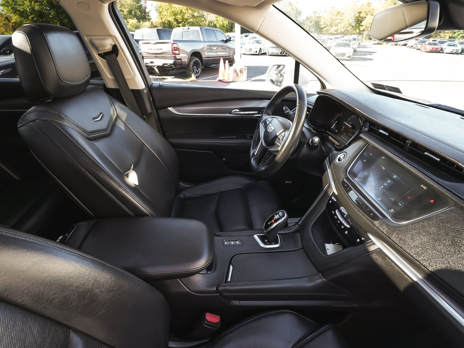 Used 2018 Cadillac XT5 Premium Luxury w/ Driver Assist Package AWD/4WD image 43