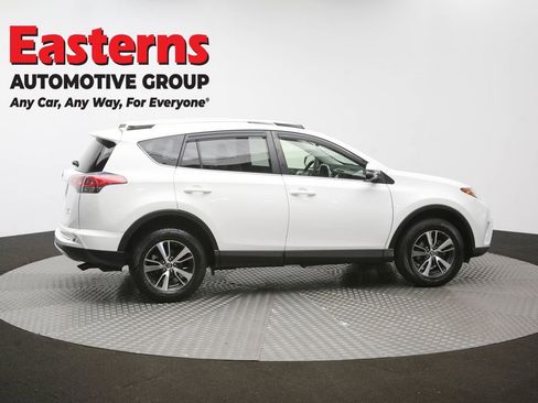 Used 2018 Toyota RAV4 XLE AWD/4WD image 46