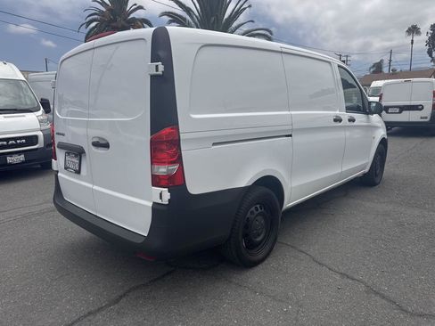 Used 2020 Mercedes-Benz Metris image 7
