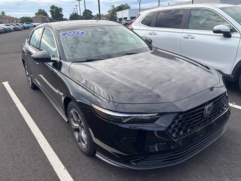 Used 2023 Honda Accord EX image 4