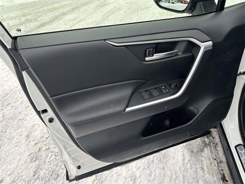Used 2024 Toyota RAV4 XLE image 19