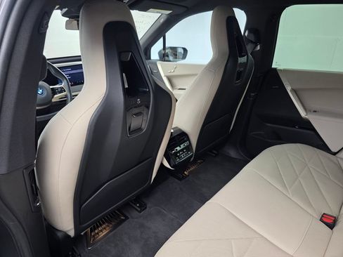 Used 2024 BMW iX xDrive50 w/ Sport Package AWD/4WD image 14