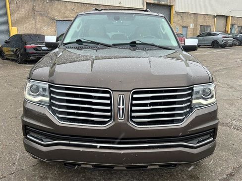 Used 2016 Lincoln Navigator Reserve image 2