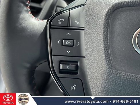 Used 2024 Toyota Prius Prime FWD image 26