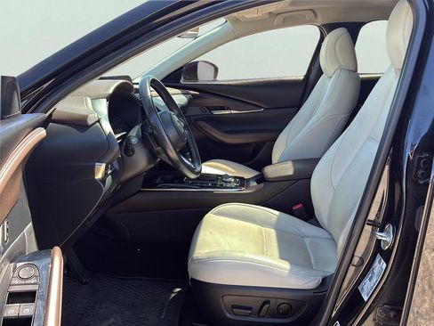 Used 2023 MAZDA CX-30 AWD 2.5 S w/ Premium Package image 22