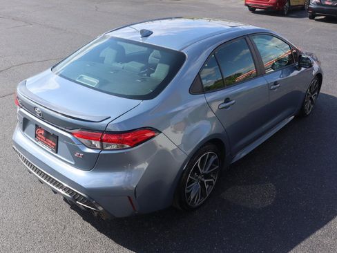 Used 2020 Toyota Corolla SE w/ SE Premium Package FWD image 14