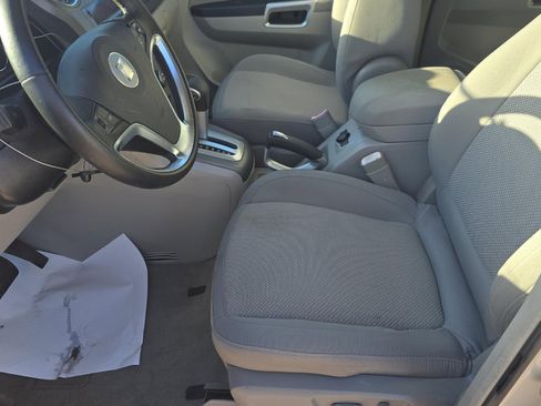 Used 2009 Saturn Vue XR image 10