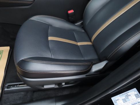 Used 2025 MAZDA CX-70 3.3 Turbo S w/ Premium Package image 40