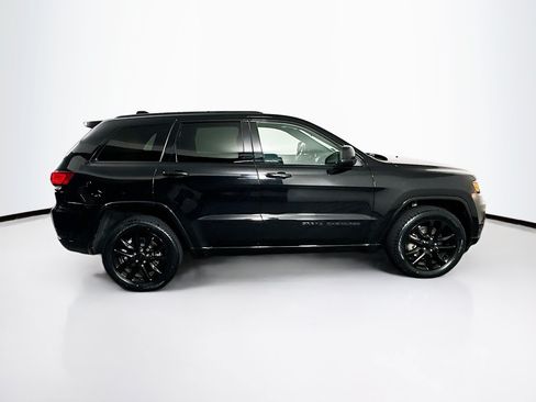 Used 2021 Jeep Grand Cherokee Laredo X AWD/4WD image 10