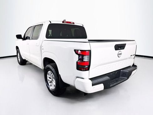 Used 2024 Nissan Frontier SV w/ Technology Package AWD/4WD image 7