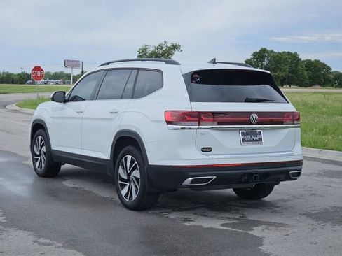 Used 2024 Volkswagen Atlas SE FWD image 5