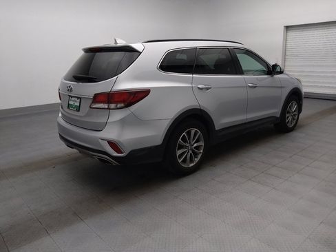 Used 2019 Hyundai Santa Fe XL SE FWD image 10