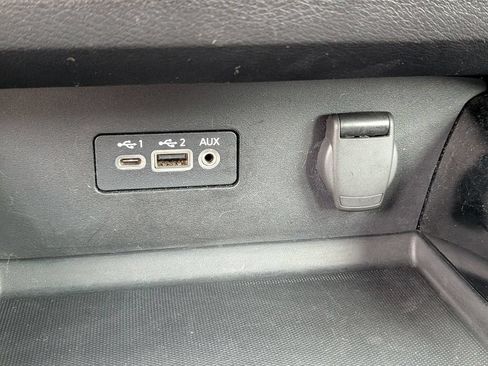 Used 2024 Nissan Altima 2.5 SV FWD image 34