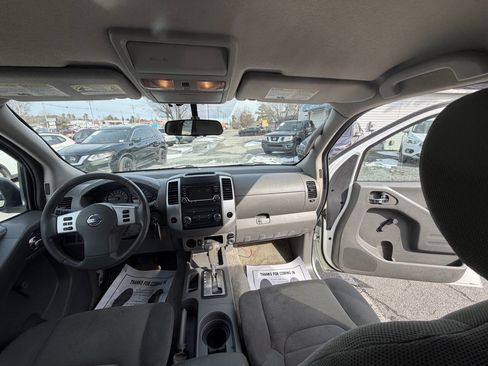 Used 2018 Nissan Frontier S image 18