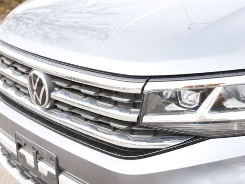 Used 2022 Volkswagen Atlas Cross Sport SE AWD/4WD image 14