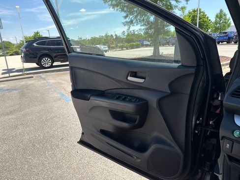 Used 2012 Honda CR-V LX image 17