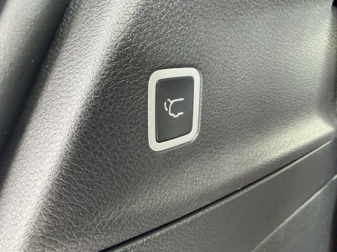 New 2026 Chrysler Pacifica Select image 13