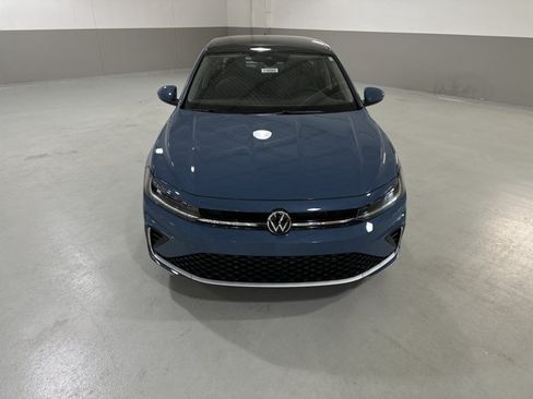 New 2026 Volkswagen Jetta SE FWD image 3