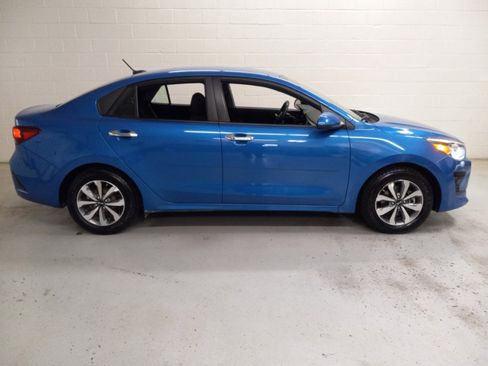 Used 2021 Kia Rio S w/ Technology Package image 2