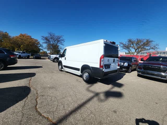 Used 2025 RAM ProMaster 2500 w/ U-Haul Equipment Group FWD image 27
