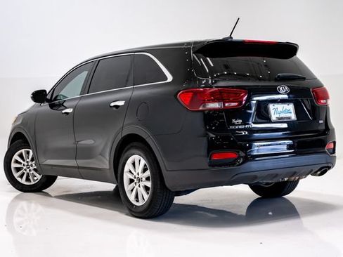 Used 2019 Kia Sorento L FWD image 29