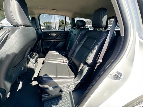 Used 2023 Lincoln Aviator 2WD image 25