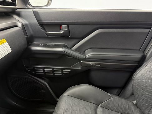 Used 2025 Toyota 4Runner TRD Off-Road Premium image 24