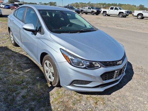 Used 2017 Chevrolet Cruze LS image 6