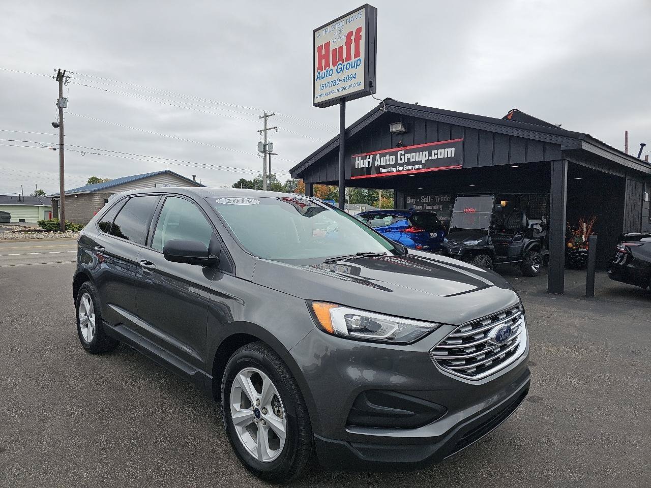 Used 2019 Ford Edge SE FWD image 1