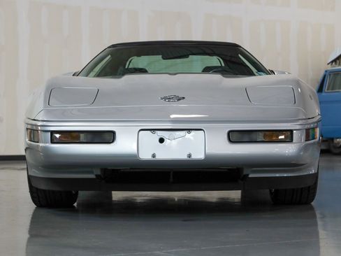 Used 1996 Chevrolet Corvette Convertible RWD image 30