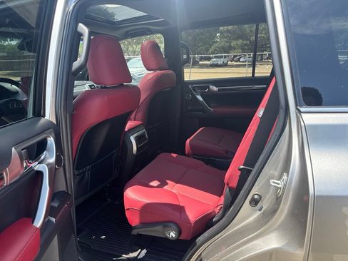 Used 2023 Lexus GX 460 Premium AWD/4WD image 13