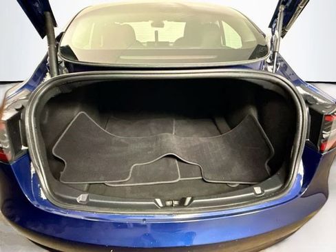 Used 2023 Tesla Model 3 Performance image 9