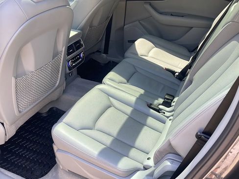 Used 2018 Audi Q7 2.0T Premium Plus AWD/4WD image 12