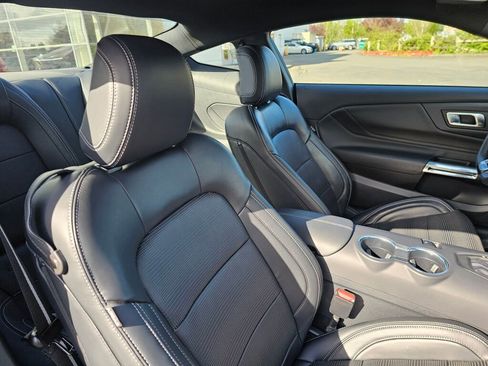 Used 2025 Ford Mustang GT Premium RWD image 14