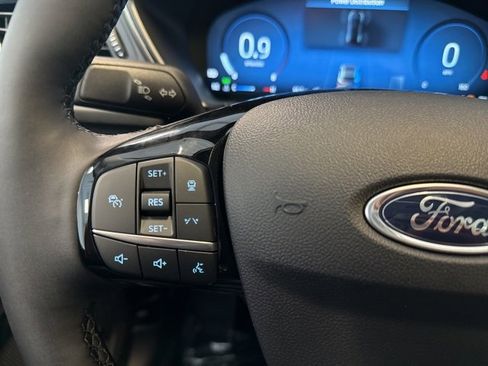 Used 2025 Ford Escape Active w/ Active Premium Tech Pack image 13