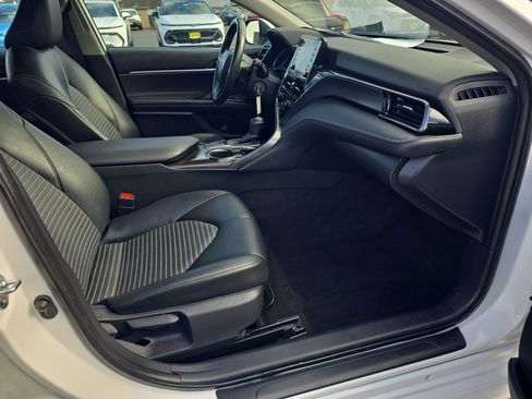 Certified 2022 Toyota Camry SE image 14