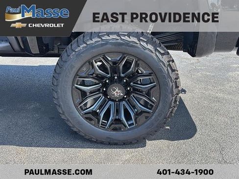 New 2026 Chevrolet Silverado 2500 High Country w/ Midnight Edition AWD/4WD image 9