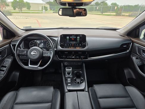 Used 2023 Nissan Rogue SL w/ SL Premium Package FWD image 16