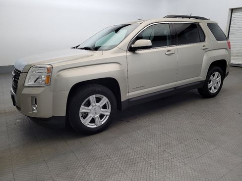 Used 2015 GMC Terrain SLE w/ Convenience Package image 2