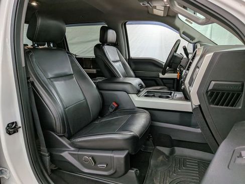 Certified 2019 Ford F250 Lariat w/ Chrome Package image 26