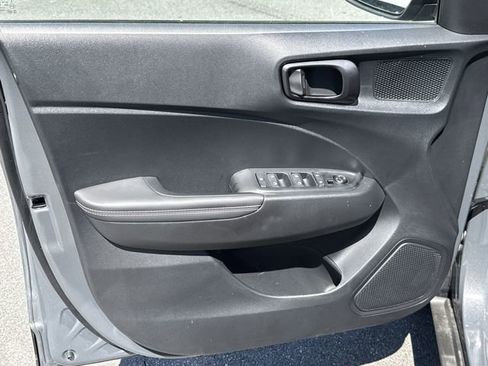 New 2026 Hyundai Venue SEL FWD image 10