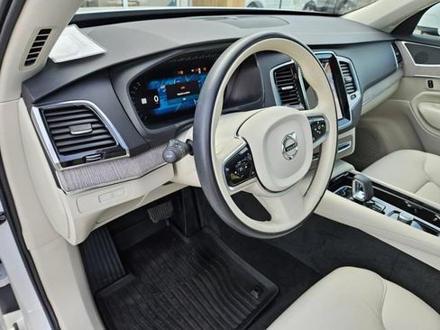 Certified 2024 Volvo XC90 T8 Plus w/ Protection Package Premier AWD/4WD image 17