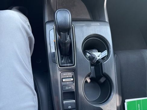 Used 2023 Honda Civic Sport image 9