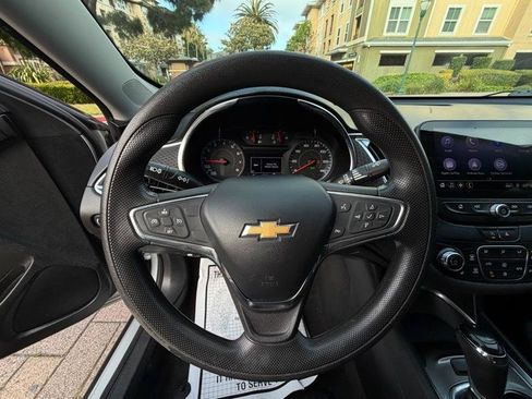 Used 2020 Chevrolet Malibu LT FWD image 50