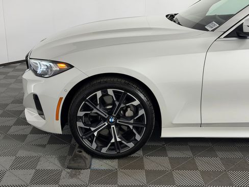 Certified 2025 BMW 330i Sedan image 9