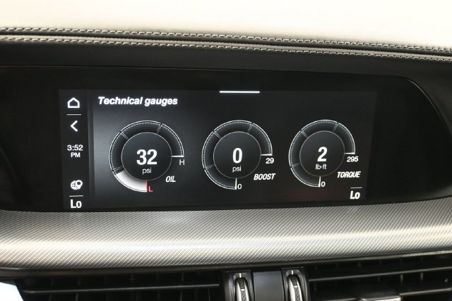 Used 2023 Alfa Romeo Stelvio Veloce AWD/4WD image 28