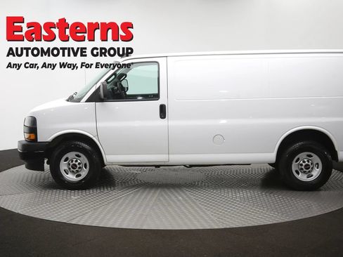 Used 2020 GMC Savana 3500 w/ Driver Convenience Package RWD image 60