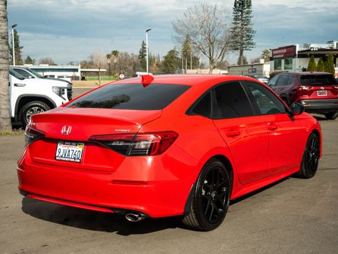 Used 2024 Honda Civic Sport image 12