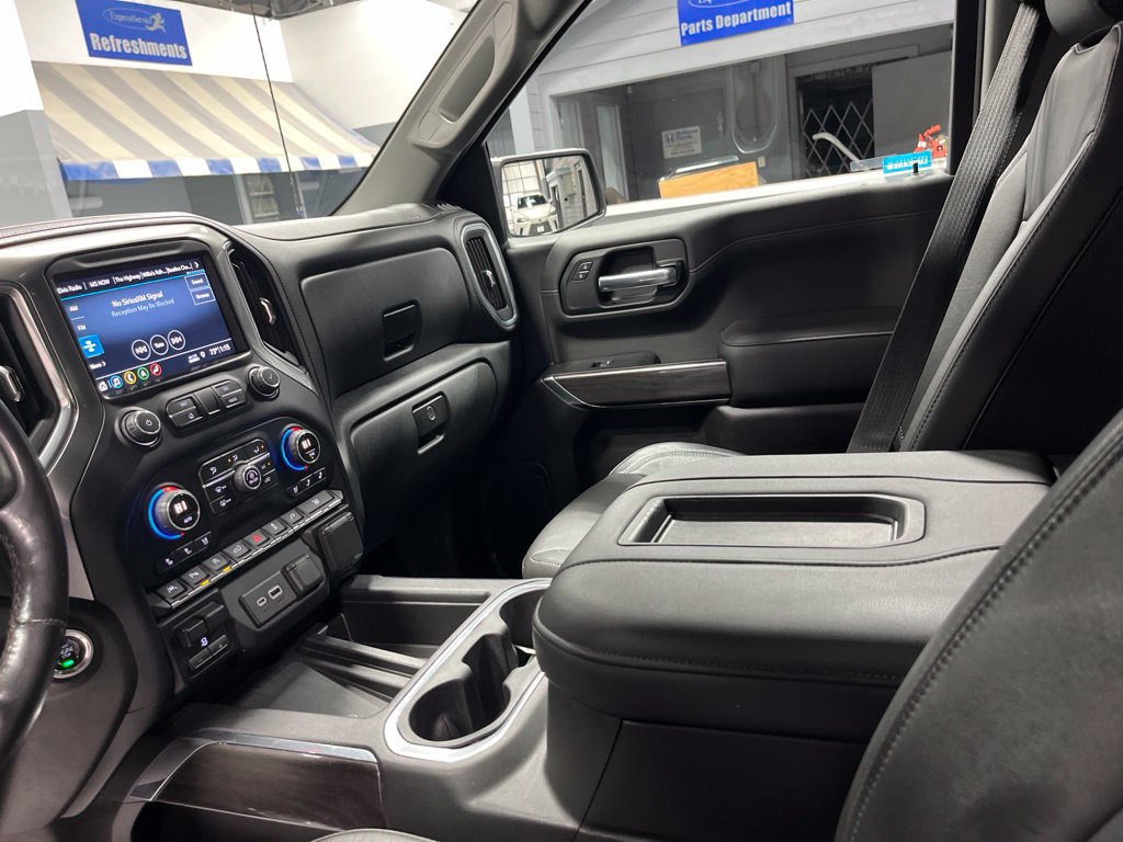 Used 2019 Chevrolet Silverado 1500 LTZ w/ LTZ Plus Package AWD/4WD image 15
